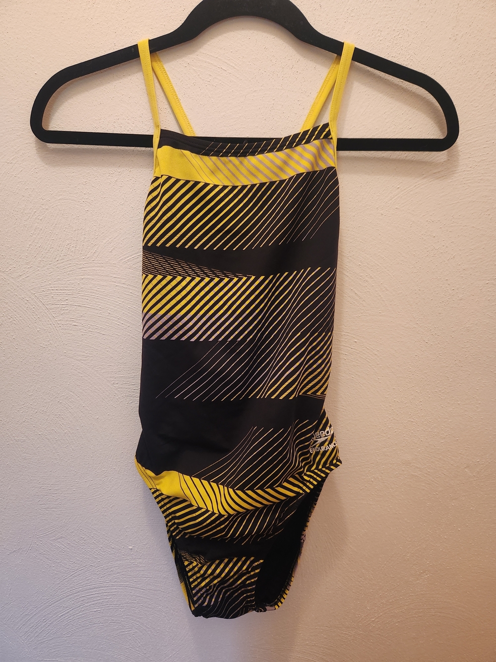 Speedo Endurance+ Black and Yellow One-Piece Size 6/32